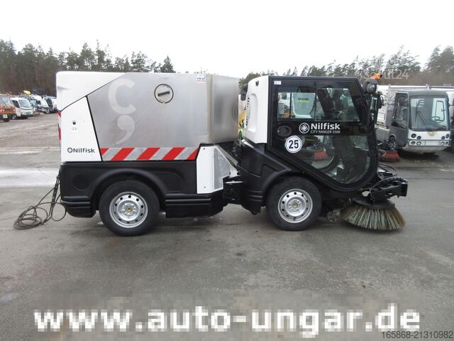 Barredora de calzadas Nilfisk CityRanger CR3500 Schmidt Multigo Flexig