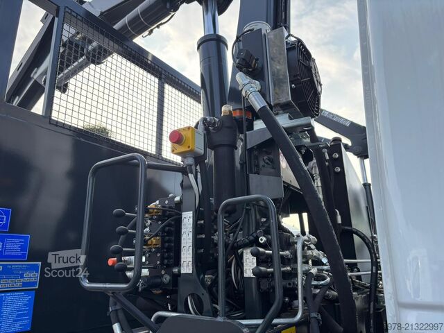 Macara montată pe camion Iveco Eurocargo 180E32