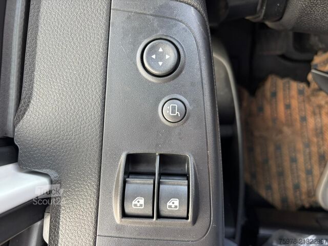 Macara montată pe camion Iveco Eurocargo 180E32