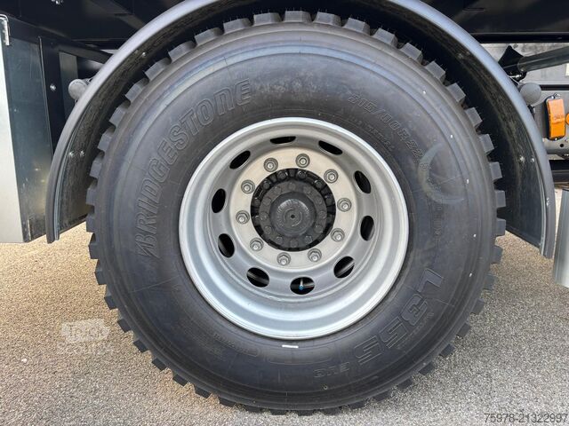 Macara montată pe camion Iveco Eurocargo 180E32