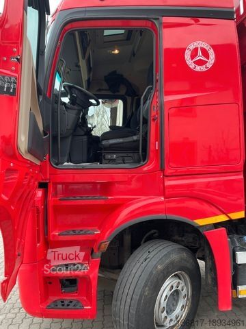 Tomruk kamyonu MERCEDES-BENZ Actros 2663 6x4 Holztransport Ladekran Palfinger
