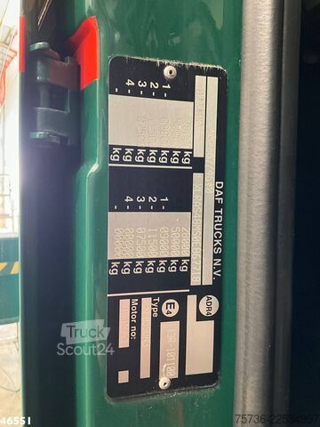 Standaard-SZM DAF FTN 105 XF 460 6x2 Hiab 60 Tonmeter laadkraan