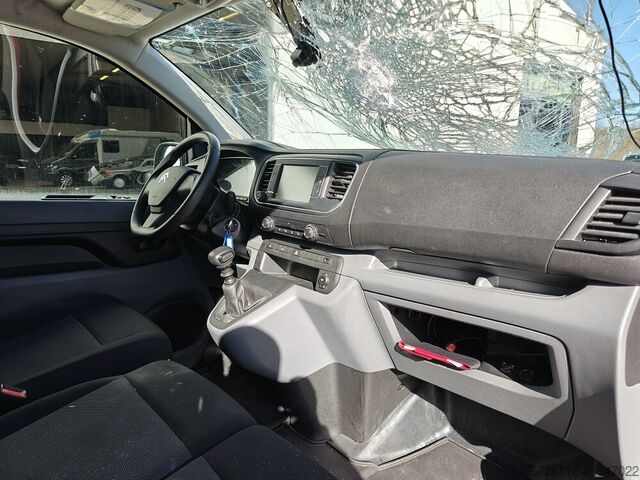 Citroën Jumpy 1.5 Blue-HDI Club M KLIMATS TEMPĀTURA PIEKABES ĀĶIS Citroën Jumpy