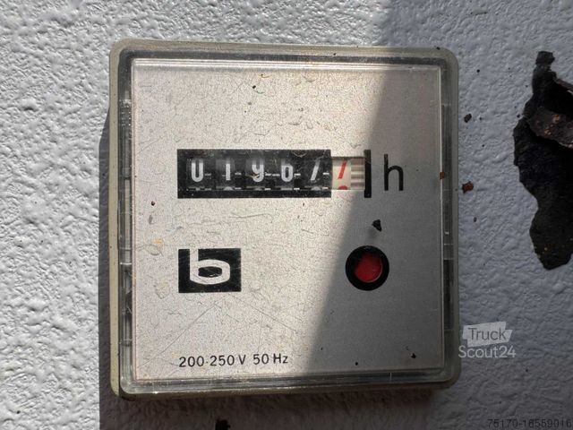 Remorcă  Bay Stromaggregat 35kVA 1.967h Deutz