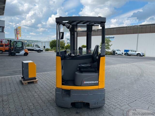 Reachtruck Jungheinrich ETV C16 / Triplex 5.72m / SS / nur 3.112h / 2016