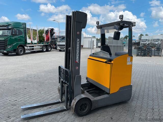 Reachtruck Jungheinrich ETV C16 / Triplex 5.72m / SS / nur 3.112h / 2016