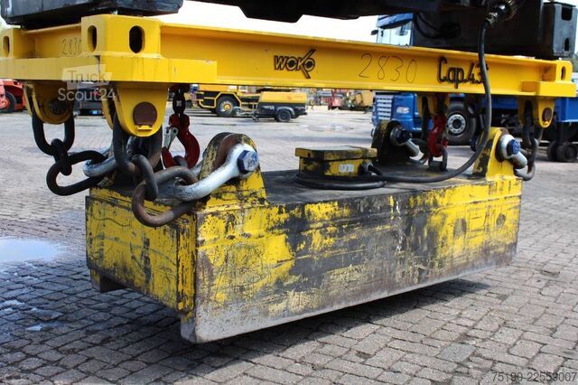 Reachstacker Kalmar DRF 450-65 A 5 X WITH MAGNET