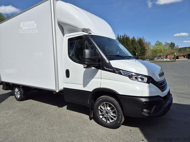 Transportér s kufrom Iveco 35S14HA8 Möbelkoffer