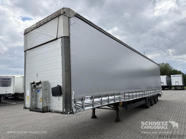 Open semitrailer with tarp Schmitz Cargobull Curtainsider Mega Getränke