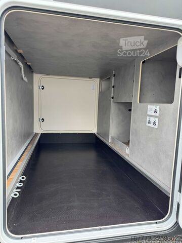Pusiau integruotas kemperis Crosscamp EXPDN T 7.4 E "SAT/TV/RADTRÄGER"