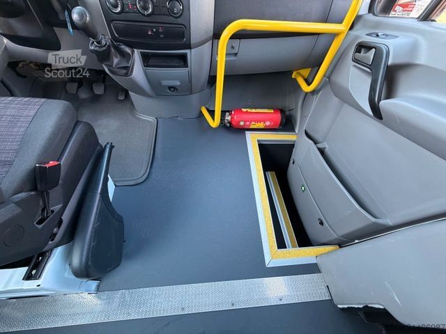 Minibüs MERCEDES-BENZ Sprinter 313 Cdi 9Sitze+Rollstuhllift Klima Navi