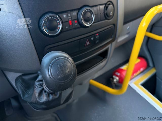 Minibüs MERCEDES-BENZ Sprinter 313 Cdi 9Sitze+Rollstuhllift Klima Navi