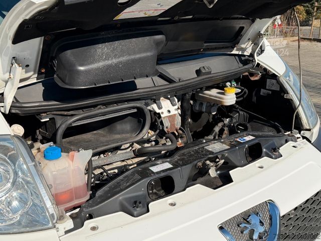 Aukštas mikroautobusas PEUGEOT Boxer 3.0 HDiF Maxi Klima Ahk Motor in Notlauf