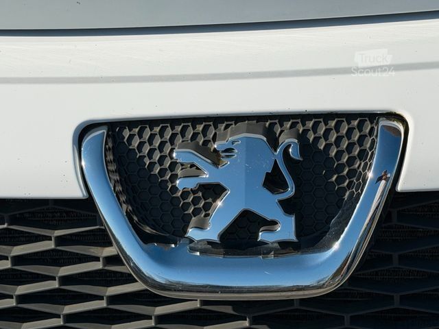 Aukštas mikroautobusas PEUGEOT Boxer 3.0 HDiF Maxi Klima Ahk Motor in Notlauf