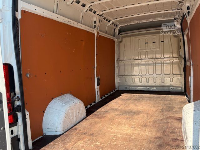 Aukštas mikroautobusas PEUGEOT Boxer 3.0 HDiF Maxi Klima Ahk Motor in Notlauf