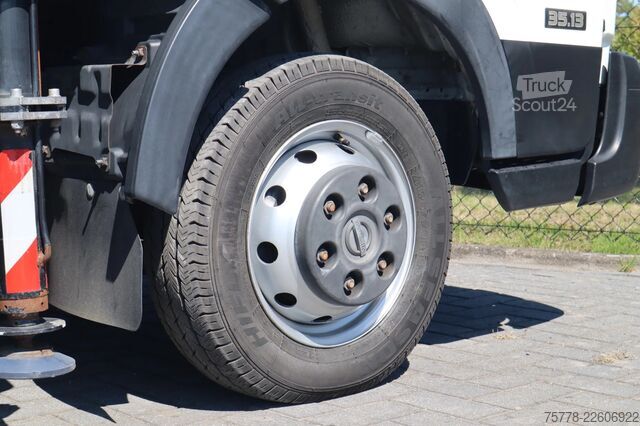 Piattaforma di sollevamento Palfinger P200 TXE | NISSAN NT400 | 20 METER | ISOLATED |...