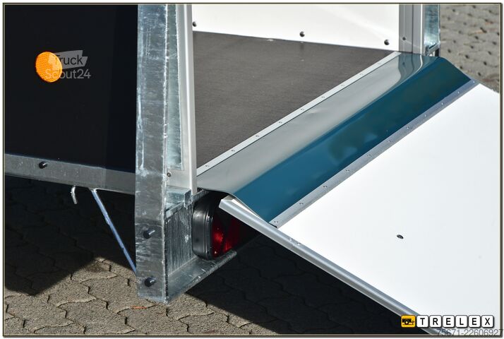 Rimorchio per auto Agados VZ26-O N1 750 kg Rampe und Deckel