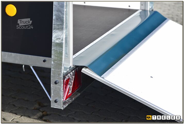 Rimorchio per auto Agados VZ26-O N1 750 kg Rampe und Deckel