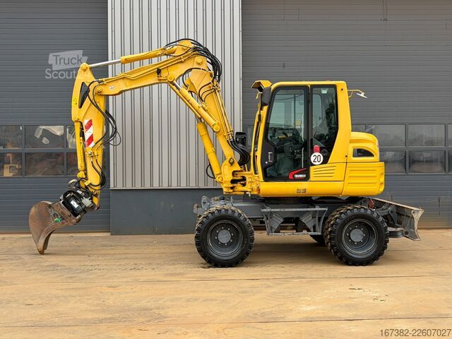 Ratinis ekskavatorius Takeuchi TB295W-1