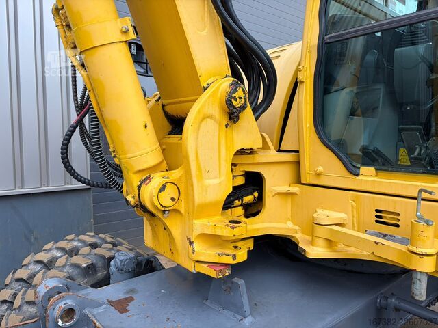 Hjulgrävare Takeuchi TB295W-1