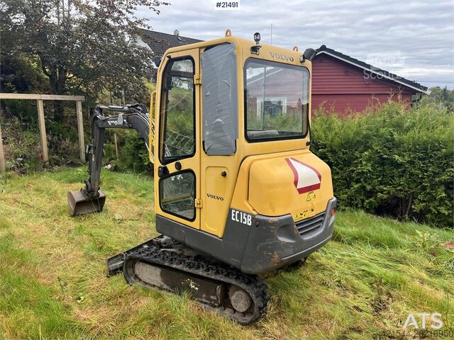 Minigrävare Volvo EC15B xtv excavator w/ trench bucket and hydraulic