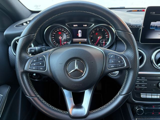 Van MERCEDES-BENZ A 180 BlueEfficiency, Sitzheizung, Tempomat, LED