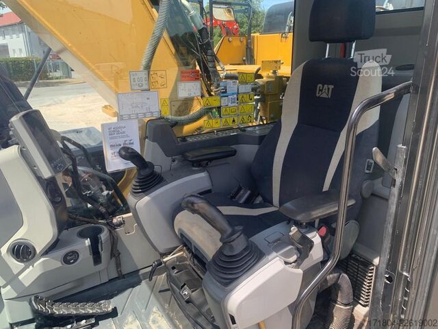 Verižni bager CATERPILLAR 324ELN