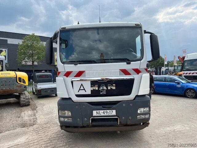 Alusta ja ohjaamo MAN TGS 26.320 6x2-2BL