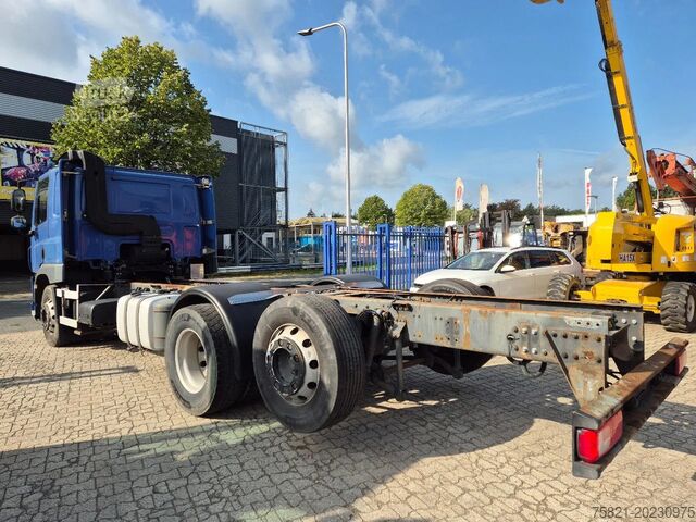 Alusta ja ohjaamo DAF CF 400