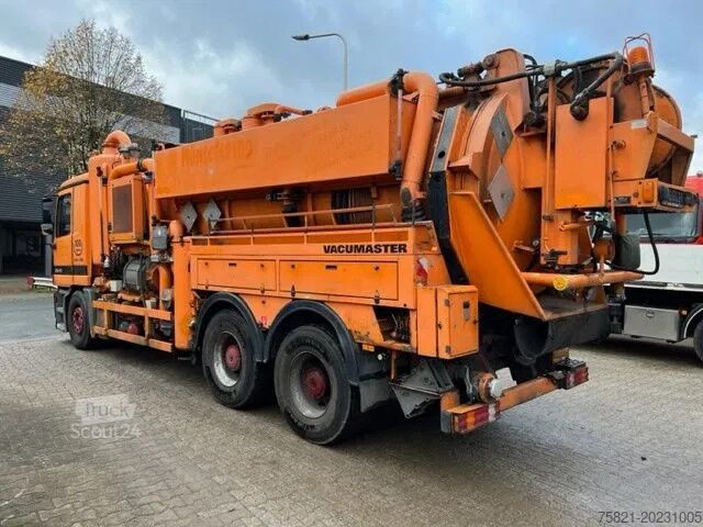 Imuajoneuvo Mercedes-Benz Actros 2643 6x4 + Muller umwelttechniek aufbau