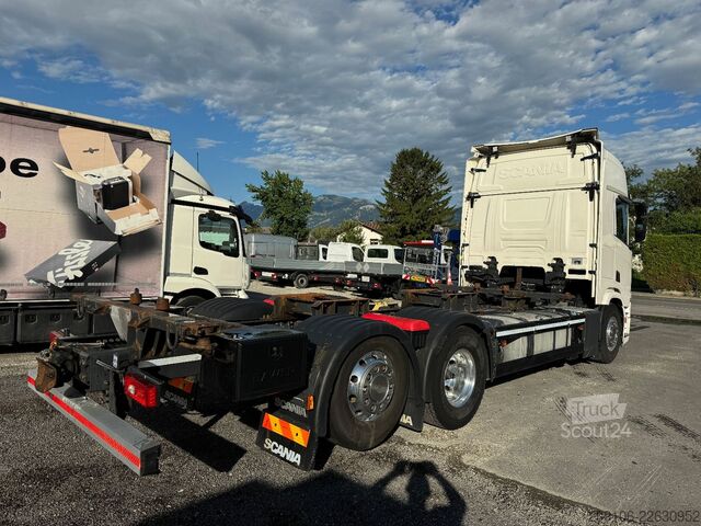 Nákladné vozidlo s výmennou nadstavbou SCANIA R 450 Retarder Voll Luft Lift Achse