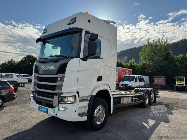 Nákladné vozidlo s výmennou nadstavbou SCANIA R 450 Retarder Voll Luft Lift Achse