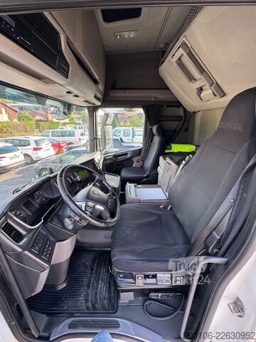 Nákladné vozidlo s výmennou nadstavbou SCANIA R 450 Retarder Voll Luft Lift Achse