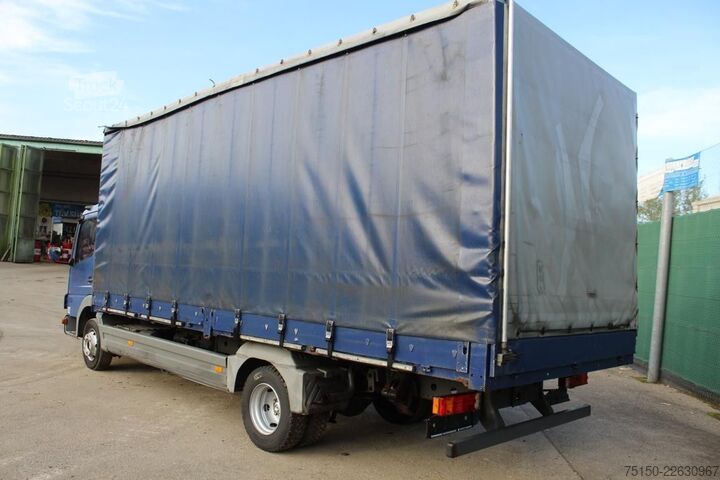 Kombiniran vozilo s ponjavo MERCEDES-BENZ 813 4x2 BB - kein 816, 818 Nr.: 546
