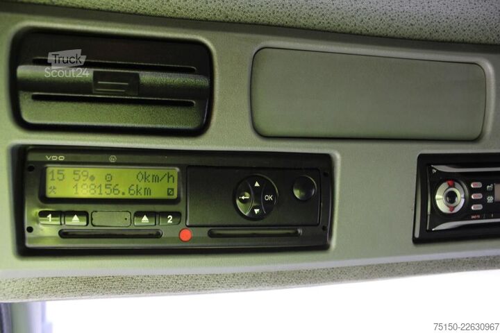 Kombiniran vozilo s ponjavo MERCEDES-BENZ 813 4x2 BB - kein 816, 818 Nr.: 546