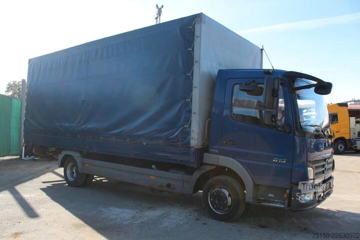 Kombiniran vozilo s ponjavo MERCEDES-BENZ 813 4x2 BB - kein 816, 818 Nr.: 440