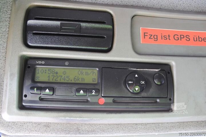 Kombiniran vozilo s ponjavo MERCEDES-BENZ 813 4x2 BB - kein 816, 818 Nr.: 440
