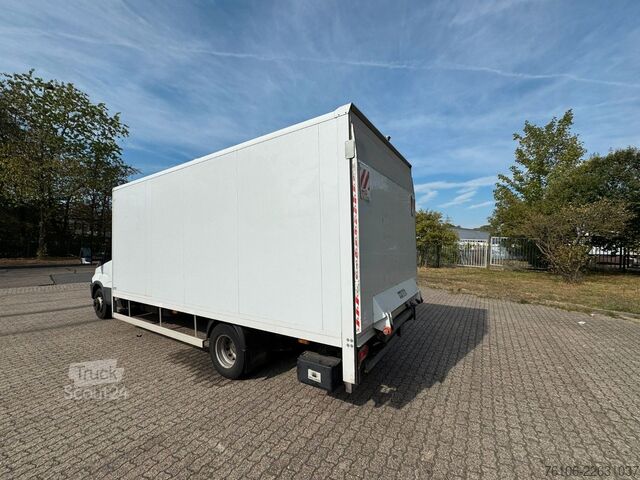 Fourgon tôlé IVECO Daily 70C18 Hi-Matic Koffer mit Ladebordwand