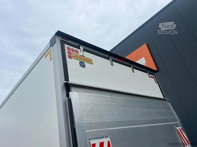 Caroserie tip cutie JEGGER UNUSED CLOSED BOX + DAUTEL TAILLIFT (750KG)