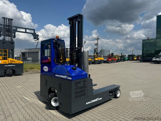 Carrello elevatore a quattro direzioni Combilift C3000/ Mast 7500 mm /Teleskopic forks