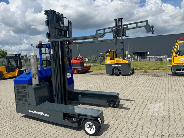 Carrello elevatore a quattro direzioni Combilift C3000/ Mast 7500 mm /Teleskopic forks