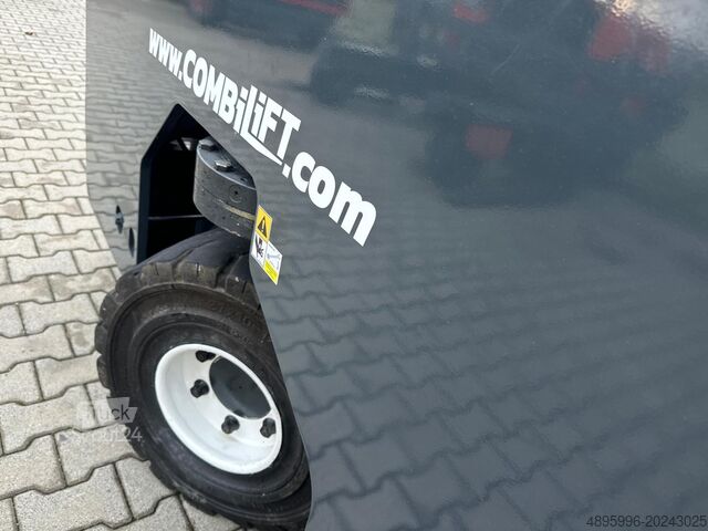 Carrello elevatore a 4 vie Combilift C4500 / LPG / 4500 kg/ Triplex 9300 mm