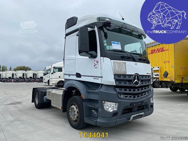 Estándar-SZM Mercedes-Benz Arocs 1943