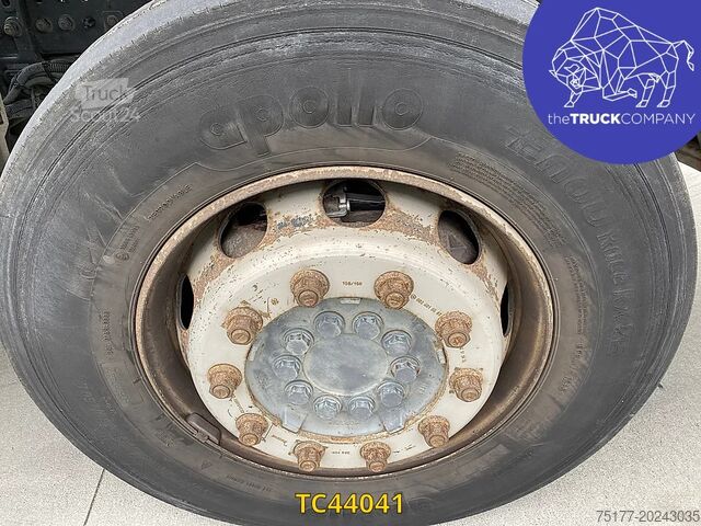Estándar-SZM Mercedes-Benz Arocs 1943