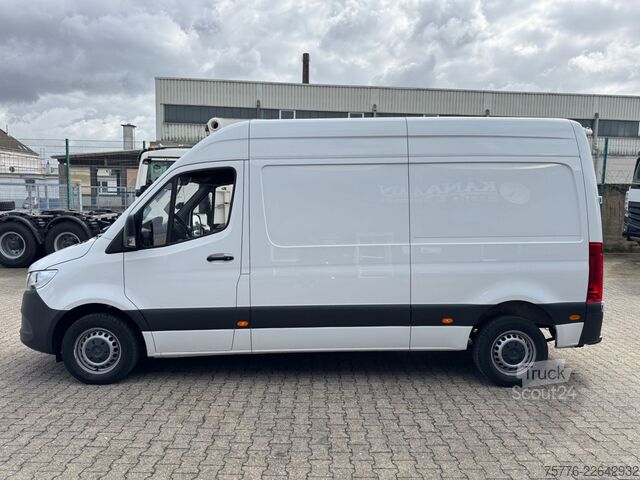 Dodávka s vysokou strechou MERCEDES-BENZ 211 CDI Sprinter III Kasten L2 Hoch WIE NEU