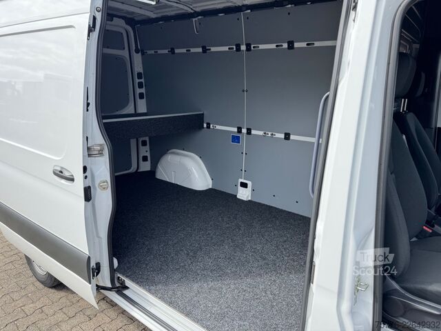 Dodávka s vysokou strechou MERCEDES-BENZ 211 CDI Sprinter III Kasten L2 Hoch WIE NEU
