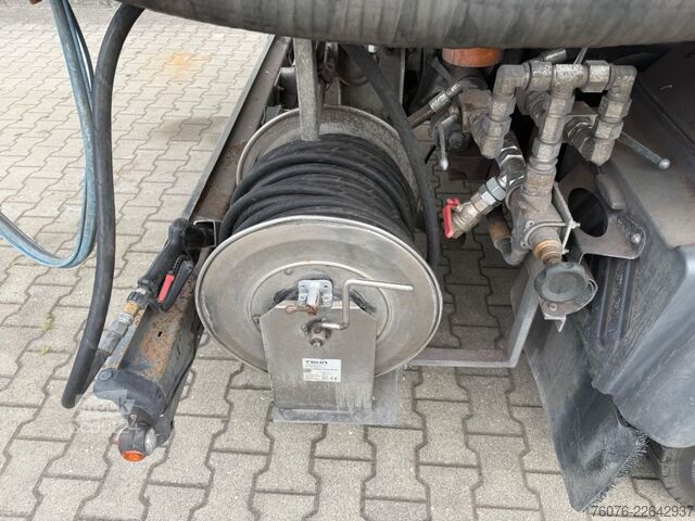 Вакуумний автоцистерна MERCEDES-BENZ Atego 1624 Kombi Spüler 6500 L