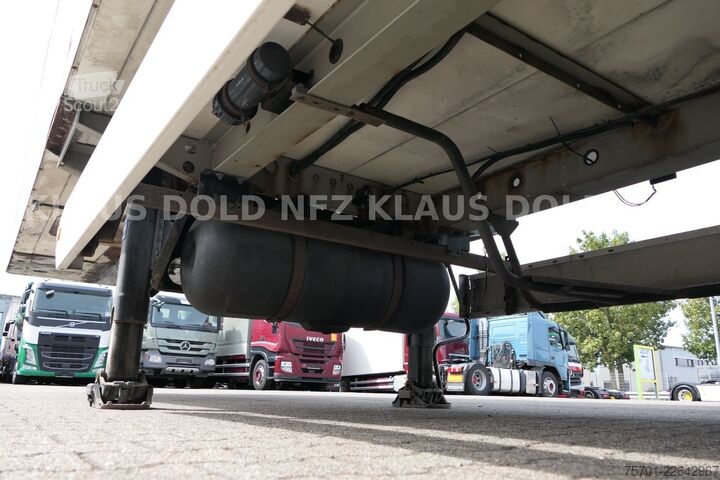 Semiremorcă frigorifică KRONE SD Kühlkoffer Liftachse Carrier Doppelstock