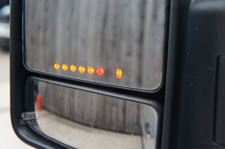 Bestelwagen met verhoogd dak MERCEDES-BENZ Sprinter 313 CDi L2H2 Automatik Klima Tempom. E5