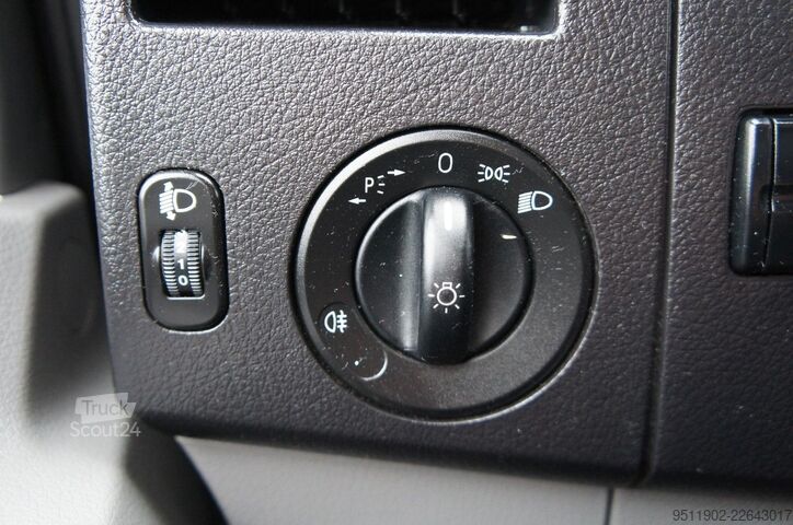 Bestelwagen met verhoogd dak MERCEDES-BENZ Sprinter 313 CDi L2H2 Automatik Klima Tempom. E5